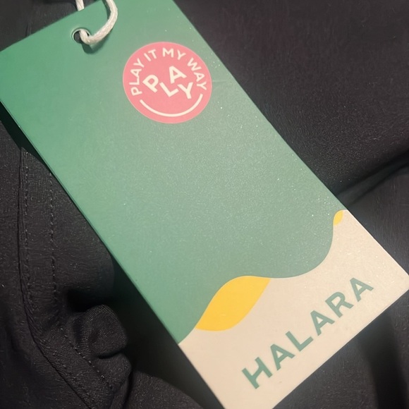 Halara Black High Waisted Back Pocket Flare Yoga Leggings | NEW/NWT!!🖤 - Picture 15 of 16